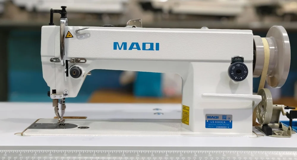 MAQI LS-0303CX Heavy-Duty Walking Foot Lockstitch Sewing Machine